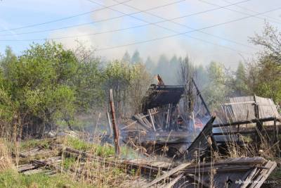 Четыре дома сгорели в результате пожара в деревне Тверской области - afanasy.biz - Тверская обл.