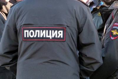 Сотрудники ДПС спасли двух тонувших в Обводном канале мужчин - abnews.ru