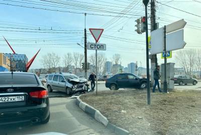 Двое детей и двое взрослых пострадали в аварии на Мещерском бульваре - vgoroden.ru - Нижегородская обл.
