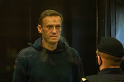Алексей Навальный - Навальному «угрожают принудительным кормлением». Что это такое и почему в России это не регулируется? - znak.com