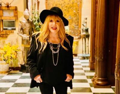 Алла Пугачева - Максим Галкин - Юрий Романенко - Галкин показал редкое видео с Пугачёвой, поющей для космонавтов - gazeta.a42.ru