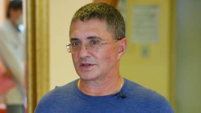 Александр Мясников - Доктор Мясников призвал пожилых людей не бояться вакцинации от COVID-19 - polit.info