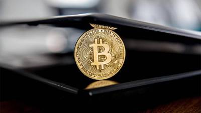 Биткоин обновил рекорд и превысил отметку $62,7 тыс. - iz.ru
