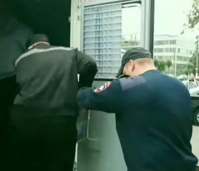 Жителя Омска арестовали по обвинению в пропаганде экстремизма на Ямале - znak.com - Тюмень - Югра - Омск - окр. Янао