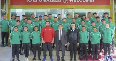 В Турсунзаде стартовали курсы FIFA для футбольных арбитров Таджикистана - dialog.tj - Узбекистан - Таджикистан