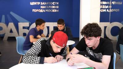 Доля молодежной безработицы в России из-за пандемии выросла лишь на 1% - iz.ru