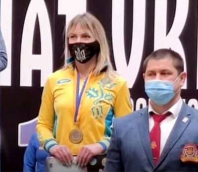 Черкасские пауэрлифтеры завоевали награды чемпионата Украины - lenta.ua - Украина