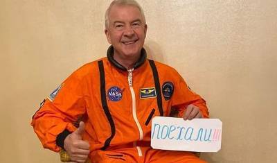 Юрий Гагарин - Петербургский депутат снялся в День космонавтики в костюме NASA - newizv.ru - Санкт-Петербург