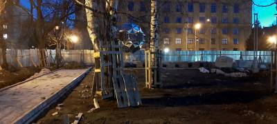 Благоустроенный парк у Дерева дружбы в Петрозаводске теперь обещают открыть к лету (ФОТО) - stolicaonego.ru - Петрозаводск