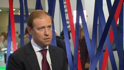 Денис Мантуров - Мантуров: правительство расширит госпрограмму льготного автокредитования и лизинга - vesti.ru