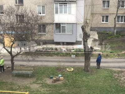 В Бердянске девушка выбросилась из окна, а ее парень перерезал себе вены - narodna-pravda.ua - Бердянск