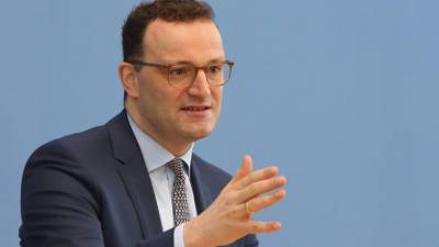 Йенс Шпан - Роберт Кох - Путешествия, покупки и развлечения: что разрешат делать вакцинированным немцам - germania.one - Берлин