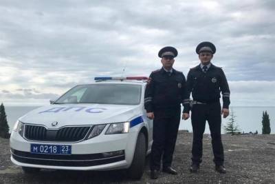 Двое детей оказались заперты в машине в Сочи - kuban.mk.ru - Сочи - Ахтарск - район Хостинский