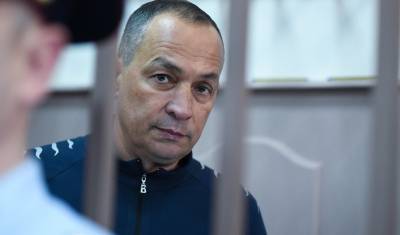 Бывшего главу района Подмосковья обвинили в угрозах судье, прокурору и приставу - newizv.ru - Московская обл.