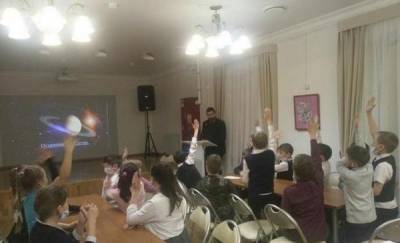 Юрий Гагарин - В Ялуторовске для детей организовали "космическую" игру - news.megatyumen.ru - Ялуторовск