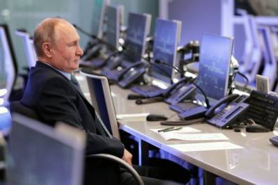 Владимир Путин - Михаил Мишустин - Путин: власть должна получать объективную информацию о проблемах россиян - aif.ru - Москва