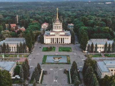 Полиция и СБУ проводят обыски на ВДНХ и в квартире гендиректора "Экспоцентр Украина" - gordonua.com - Киев