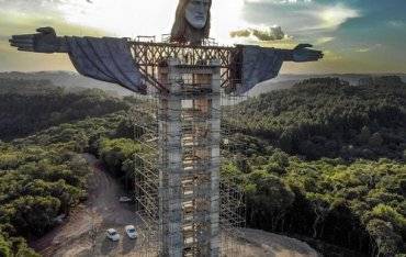 Иисус Христос - В Бразилии строят новую статую Христа - ukrpost.biz - Рио-Де-Жанейро - Бразилия - Индонезия