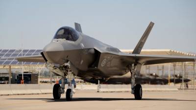 НАТО сообщил о планах США поставить истребители F-35 в Европу осенью - riafan.ru - Брюссель