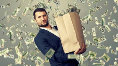 Дмитрий Синарев - Какие привычки мешают людям разбогатеть? — ответ психолога - 5-tv.ru