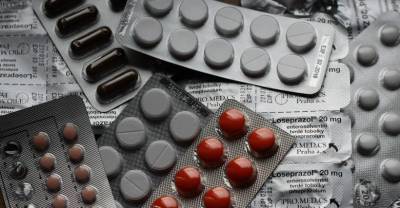 Россиян предупредили о возможном дефиците лекарств из-за правила "второй лишний" - reendex.ru