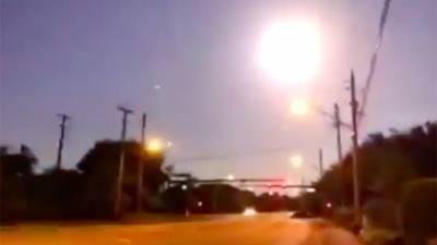 В США сняли на видео падение метеорита - iz.ru - Израиль - шт.Флорида