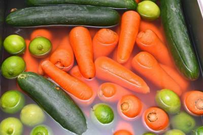 Как правильно мыть фрукты и овощи: видеошпаргалка, удивившая сеть - 24tv.ua