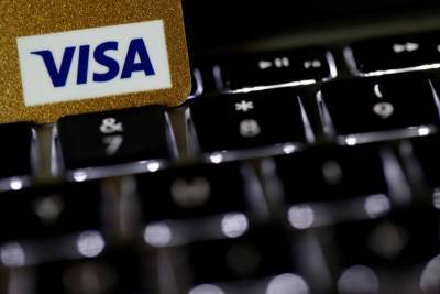 «Русское чудо»: россияне побили рекорд по безналичным тратам - smartmoney.one - Reuters