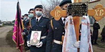 В Харьковской области провели в последний путь снайпера 92-й ОМБр Андрея Теперика - nv.ua - Харьковская обл.