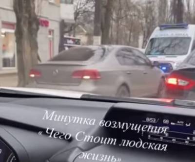 "Так выглядит спасение жизни": в Одессе водитель заблокировал дорогу скорой, кадры - odessa.politeka.net - Одесса - Подольск