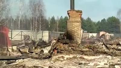 10 домов и несколько хозпостроек сгорели в деревне Рязанской области - vesti.ru - Рязанская обл. - район Шацкий