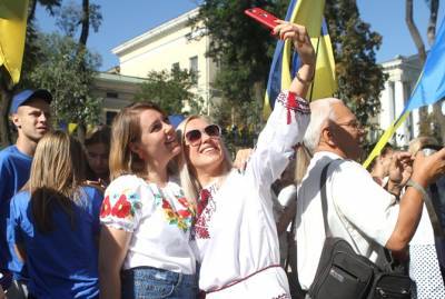 Владимир Зеленский - Василий Мокан - Стратегии человеческого развития Украины: добродетельное общество, улучшение демографии и формирование "человека-патриота" - kp.ua - Украина