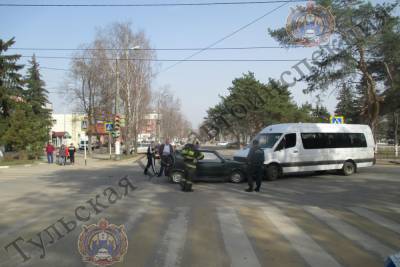 В Алексине в аварии с автобусом пострадала 9-летняя девочка - tula.mk.ru - Тульская обл.