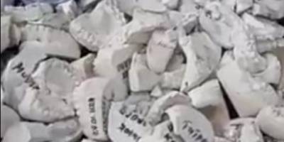 В Запорожье яму на дороге засыпали слепками челюстей, видео - ТЕЛЕГРАФ - telegraf.com.ua - Запорожье