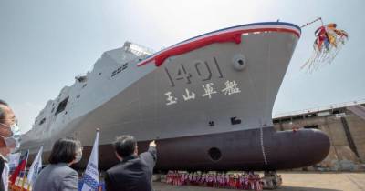 Цай Инвэнь - Тайвань спустил на воду новый десантный корабль c противокорабельным вооружением (фото, видео) - focus.ua - Китай - Украина - Тайвань