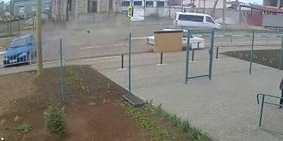 В крымской Николаевке подросток разбил два авто и сбил велосипедиста, видео - ТЕЛЕГРАФ - telegraf.com.ua - Крым