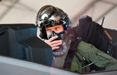 Русские военные пилоты довели лётчиков ВВС США до нервного срыва - pupolita.ru - Москва - Сирия