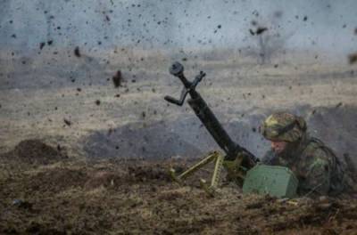 Боевики на Донбассе прервали тишину 8 раз: били из гранатометов и запускали беспилотники - from-ua.com - Светлодарск - Пески