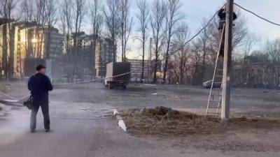 На Республиканской улице демонтируют стоянку, вместо которой будет зеленая зона - piter.tv - Благоустройство