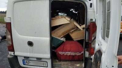 Ритуальный бус с телами протаранил авто "Укрпочты": смертельное ДТП под Николаевом - 24tv.ua - Николаев - Николаевская обл. - Одесса - Запорожье