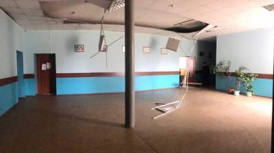 В воронежской школе в двух местах частично обрушился потолок - vestivrn.ru - Воронеж