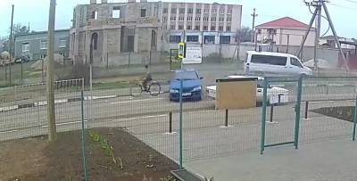 В Крыму 12-летний мальчик за рулем отцовской машины сбил велосипедиста - readovka.news - Крым - Николаевка