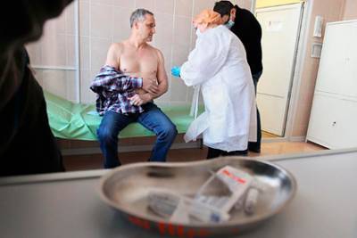 В РПЦ объяснили необходимость благословения перед вакцинацией - lenta.ru - Кемерово - Кемеров