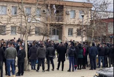 В Косово жители сербского анклава поднялись против беспредела... - politnavigator.net - Косово