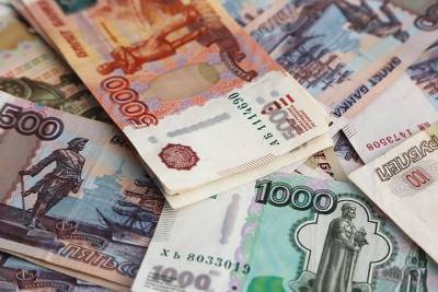 Аркадий Трачук - Россияне рассказали, какие банкноты подделывают чаще - vm.ru - Россия
