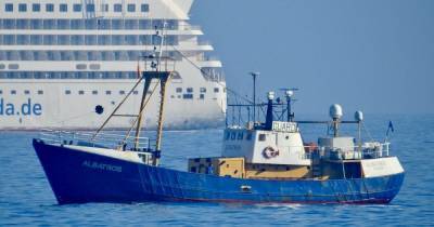 Шестеро украинских моряков задержаны в Испании за перевозку наркотиков - focus.ua - Испания - Вануату