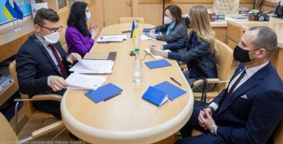 Татьяна Ковальчук провела встречу с координатором системы ООН в Украине Оснат Лубрани - lenta.ua