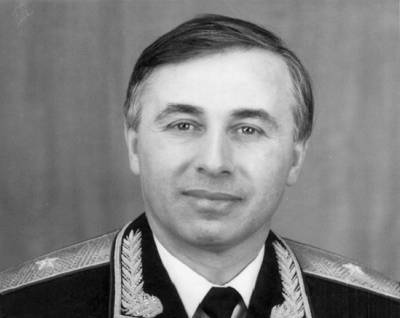 Как лётчик Суламбек Осканов стал первым Героем России - russian7.ru