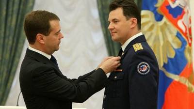 Роман Романенко - Антон Котяков - Депутат Госдумы Романенко предложил Минтруда механизм помощи молодежи в трудоустройстве - polit.info - Москва