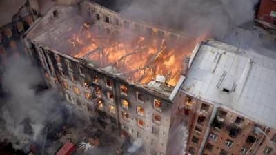 Акционер "Невской мануфактуры" подтвердил намерение отреставрировать сгоревшее здание - piter.tv